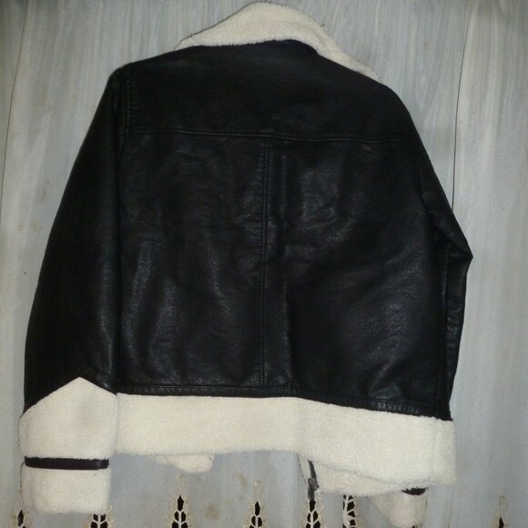 Stylish Full zip  Black Faux Leather Moto Jacket Size Med - Picture 6 of 12